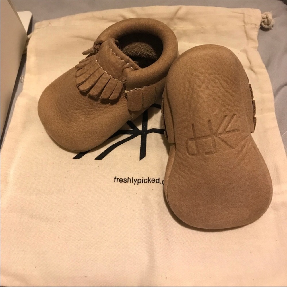 Baby moccasins new